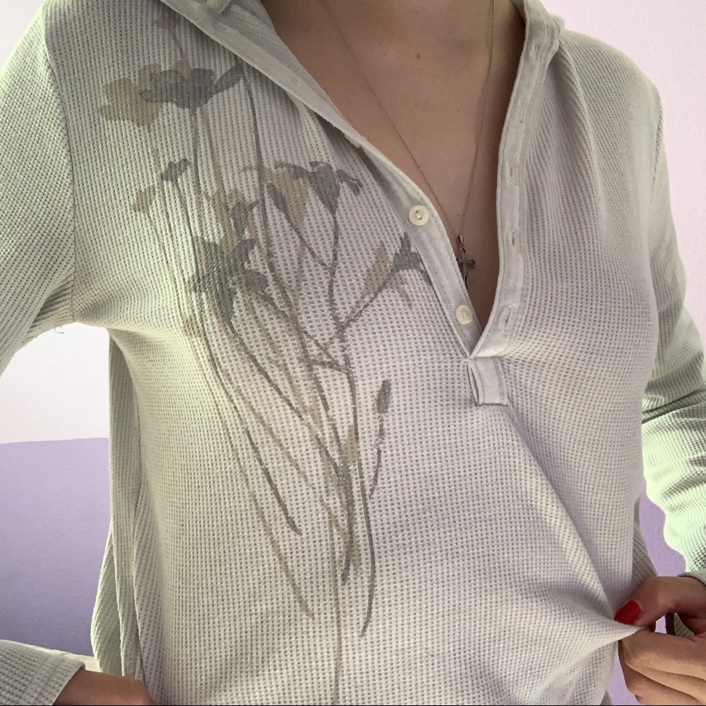 Rare Faded Glory Flower Henley Long Sleeve